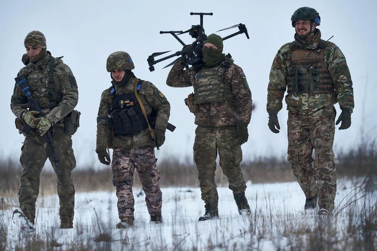 Military Unit Photo 4